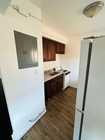 More Photos Of 11811 Morang Dr, Detroit Apartments For Sale