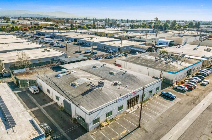 More Photos Of 1812-1818 N Orangethorpe Park, Anaheim Warehouse For Sale