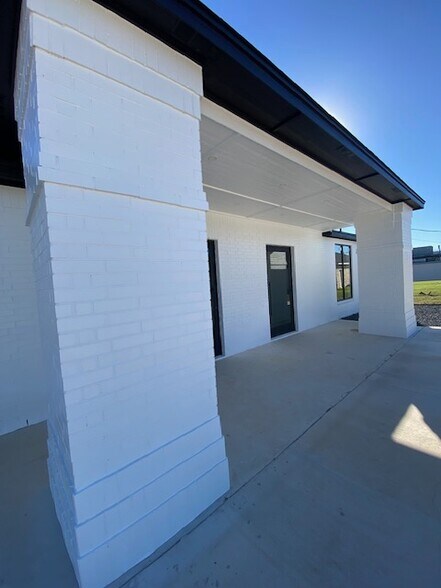 More Photos Of 391 Mill Creek Dr, Salado Office For Lease