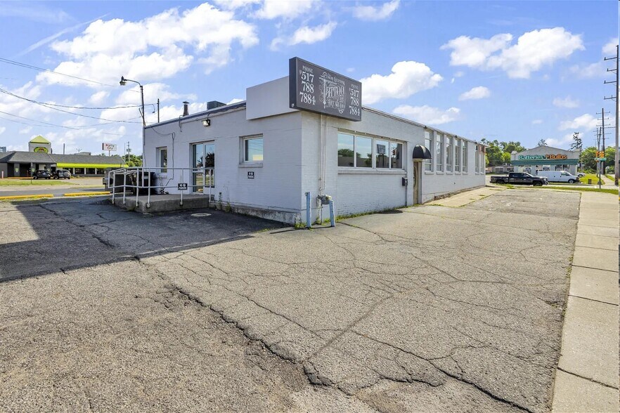 More Photos Of 1400 N West Ave, Jackson General Retail For Sale