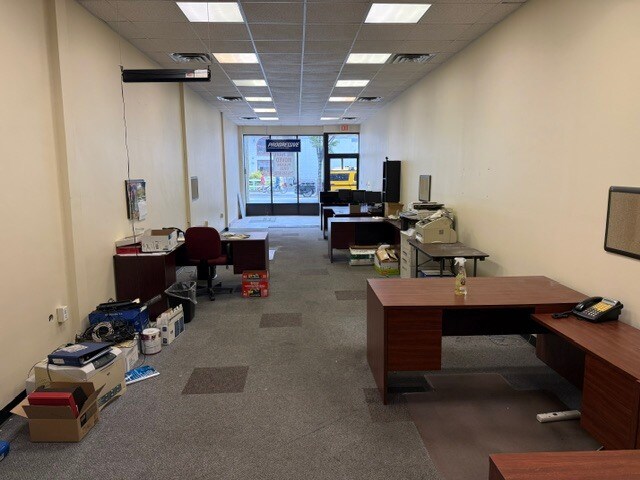 More Photos Of 84 N Franklin St, Hempstead General Retail For Lease