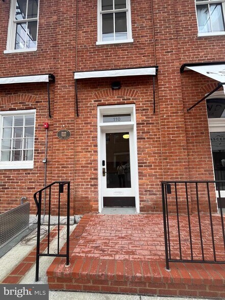 More Photos Of 110-112 W Burke St, Martinsburg Office For Lease