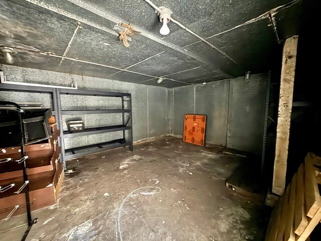 More Photos Of 5527 Geary Blvd, San Francisco Storefront Retail Residential For Lease