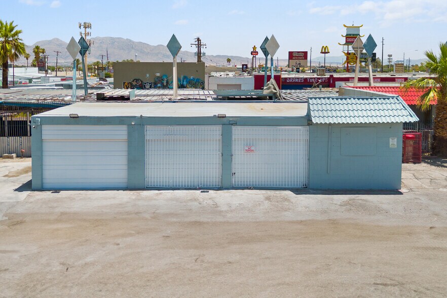 More Photos Of 1961 E Charleston Blvd, Las Vegas Carwash For Lease