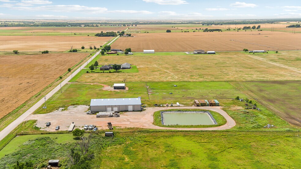 More Photos Of 1448 Darlington Rd NW, El Reno Warehouse For Sale