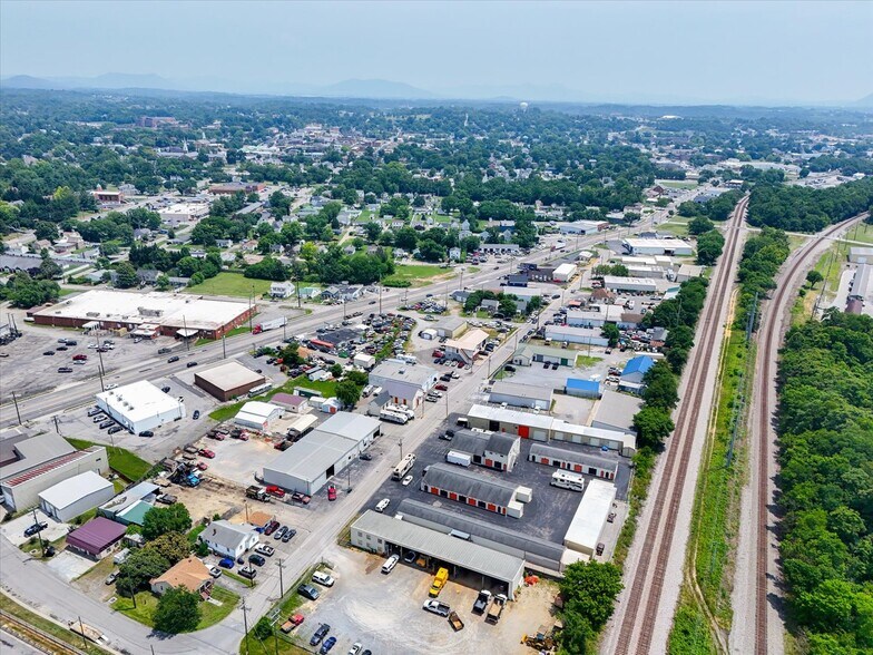 More Photos Of 722-726 Roanoke St, Salem Research And Development For Sale