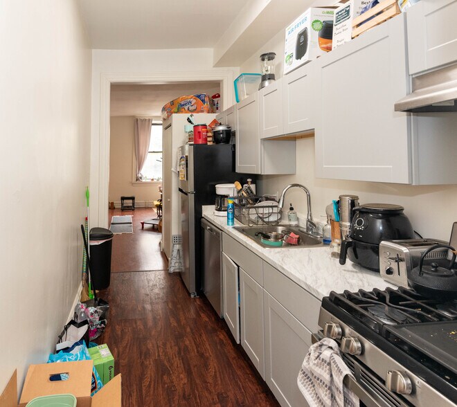 More Photos Of 46 W Biddle St, Baltimore Apartments For Sale