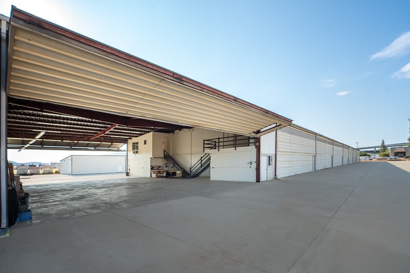 More Photos Of 305 Kenney St, El Cajon Airplane Hangar For Sale