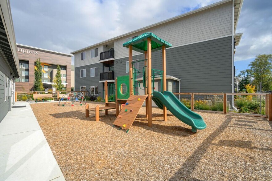 More Photos Of 200 E McCorquedale Rd, Burlington Apartments For Sale