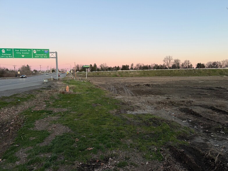 Primary Photo Of 2517 Van Giesen St, Richland Land For Sale