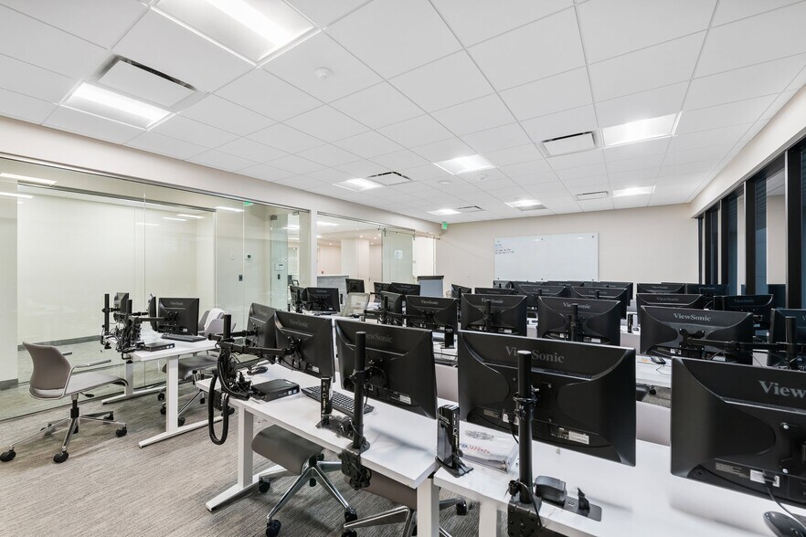 More Photos Of 3303 W Commercial Blvd, Fort Lauderdale Office For Sale