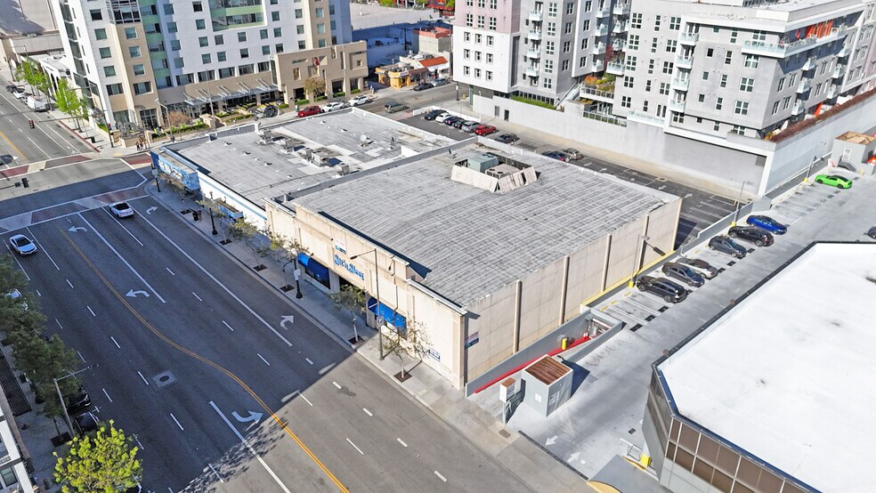 More Photos Of 130-144 N Central Ave, Glendale Freestanding For Lease