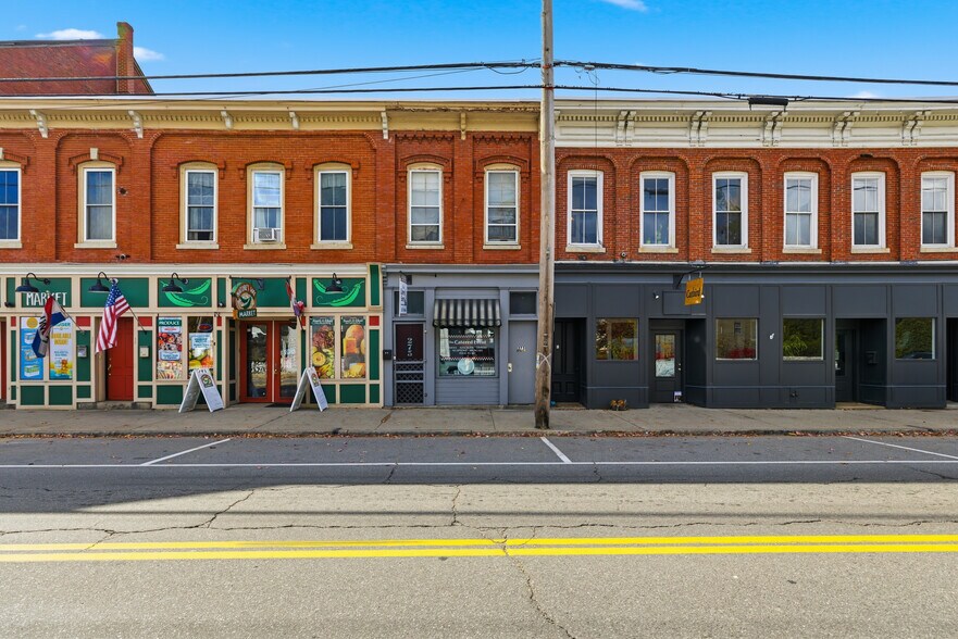 More Photos Of 275 Main St, South Berwick Storefront For Sale