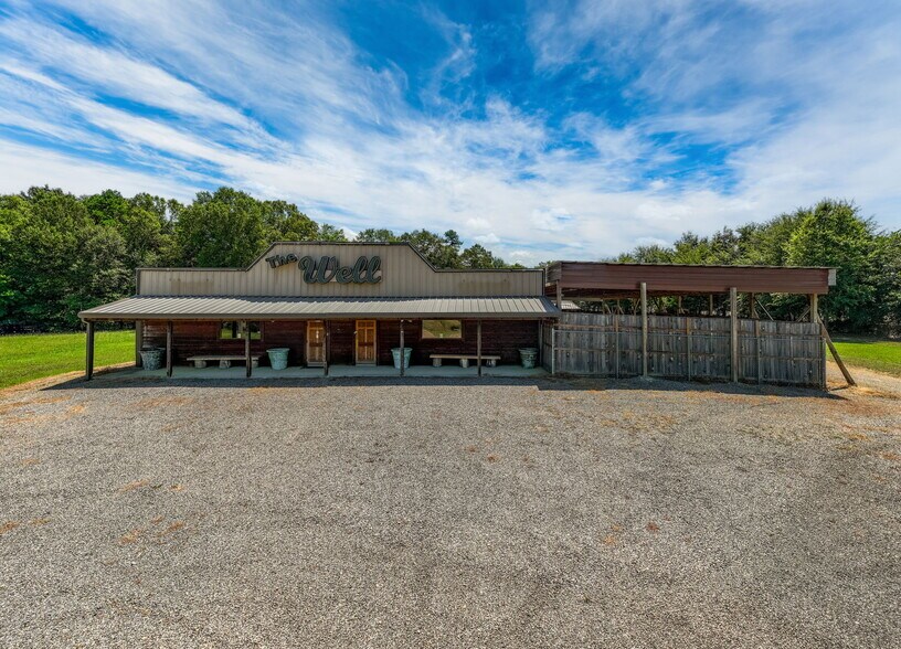 More Photos Of 3801 Happy Bend Rd, Atkins Restaurant For Sale