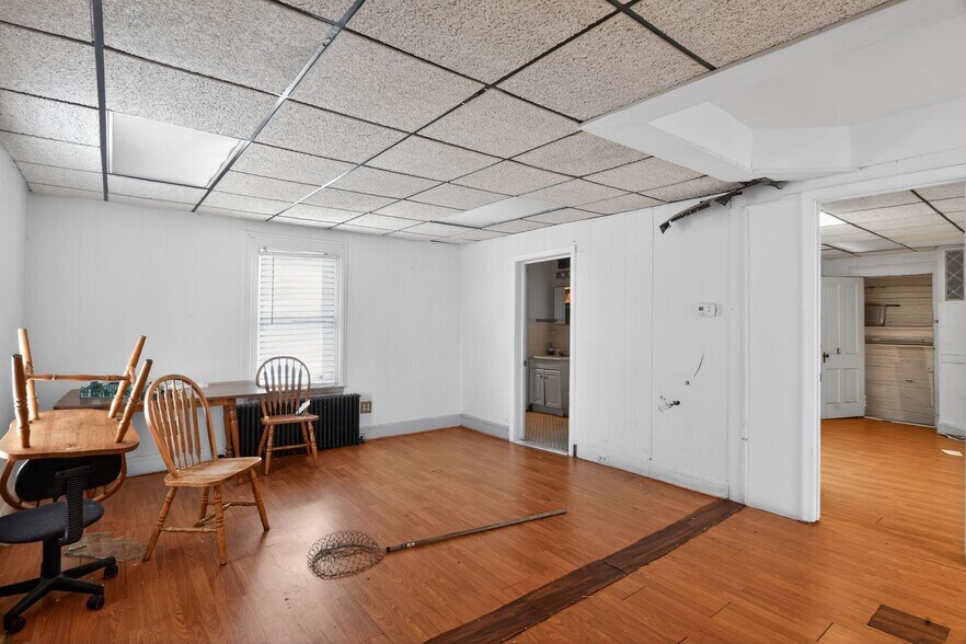 More Photos Of 920 N Salisbury Blvd, Salisbury Storefront Retail Residential For Sale