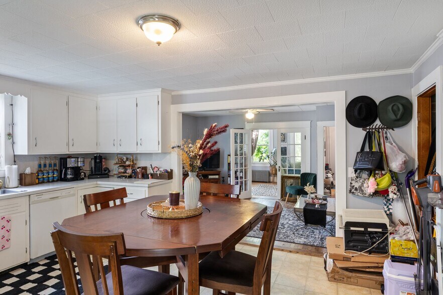 More Photos Of 140 Green St, Somersworth Apartments For Sale