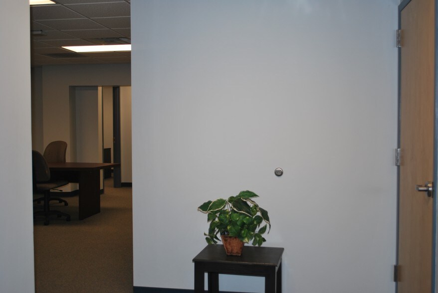 More Photos Of 5720 Creedmoor Rd, Raleigh Medical For Sale