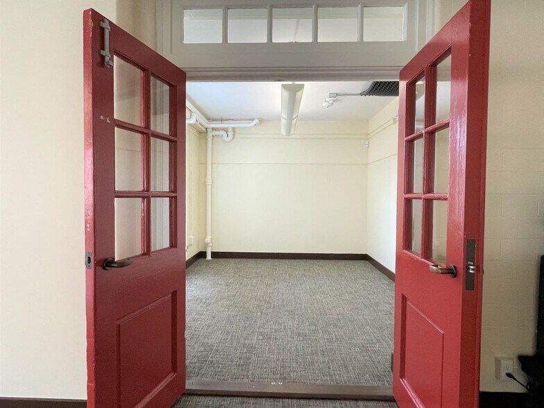 More Photos Of 220 Halleck St, San Francisco Office For Lease