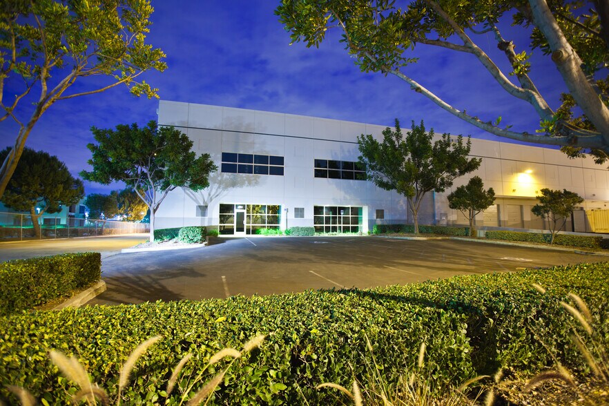 Primary Photo Of 6700-6750 Artesia Blvd, Buena Park Manufacturing For Lease