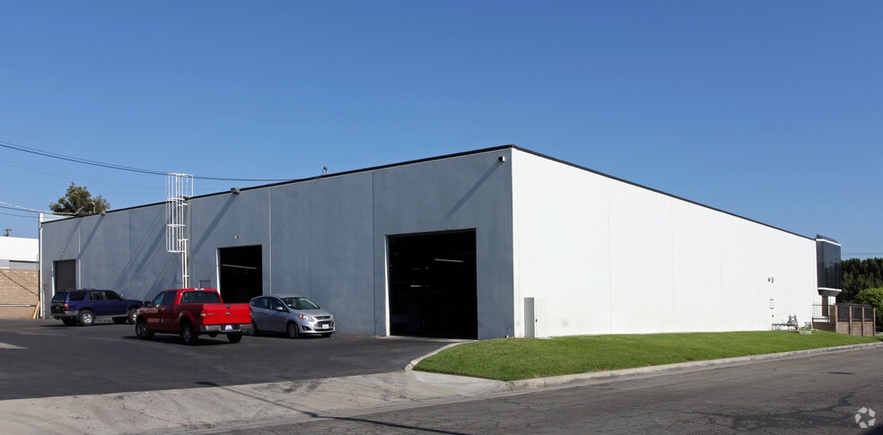 More Photos Of 2301 E Winston Rd, Anaheim Warehouse For Sale