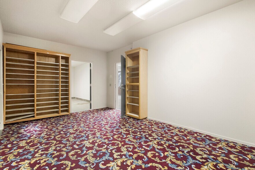More Photos Of 500 W East Ave, Chico Office For Sale