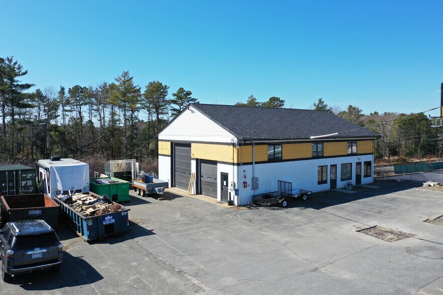 More Photos Of 3091 Cranberry Hwy, East Wareham Freestanding For Sale
