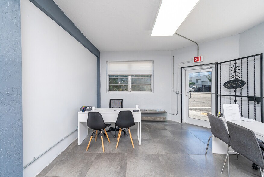 More Photos Of 660-680 NW 71st St, Miami Warehouse For Sale
