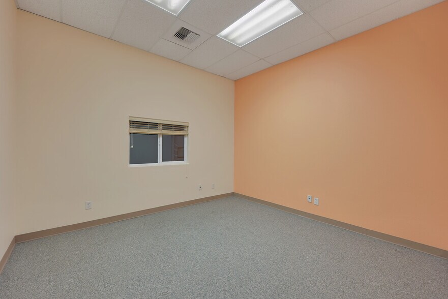 More Photos Of 103 D St, Marysville Office Residential For Sale