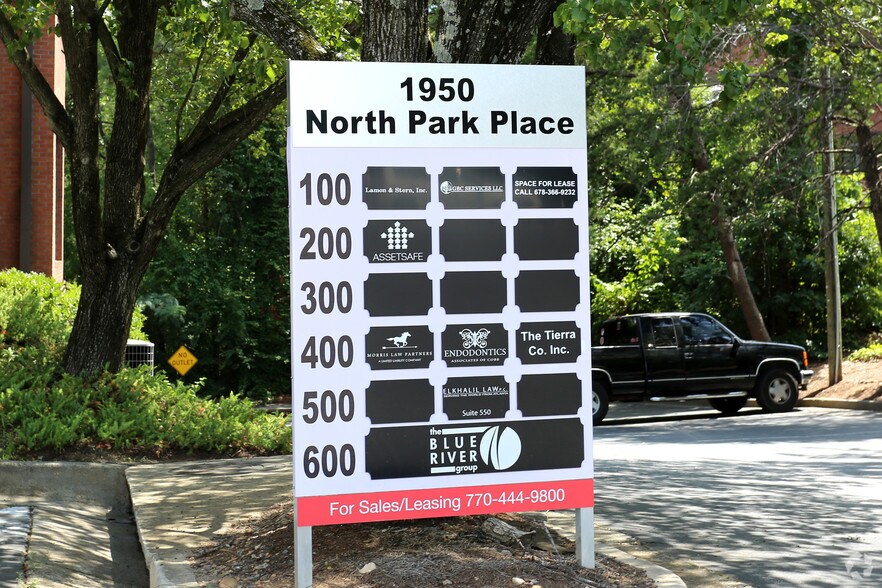 More Photos Of 1950 N Park Pl, Atlanta Office For Sale