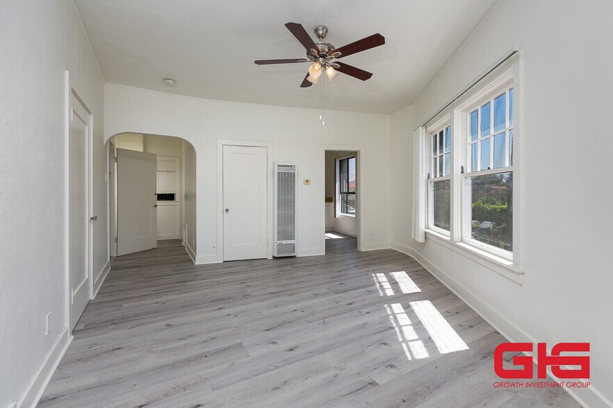 More Photos Of 2401 W Main St, Alhambra Storefront Retail Residential For Lease