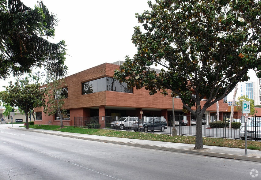 More Photos Of 888 W Santa Ana Blvd, Santa Ana Medical For Sale