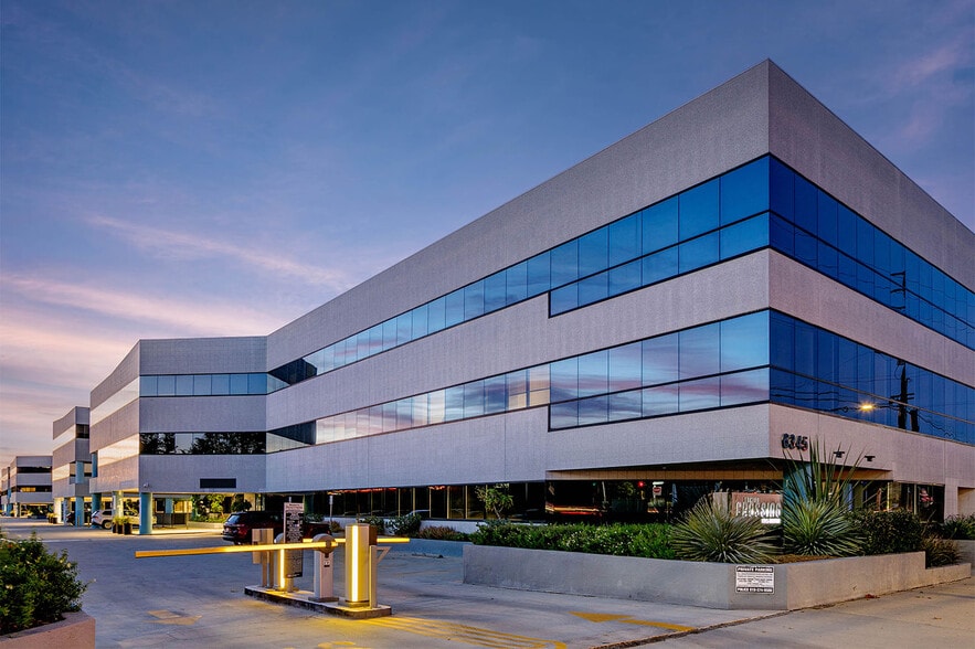 Primary Photo Of 6345 Balboa Blvd, Encino Office For Sale