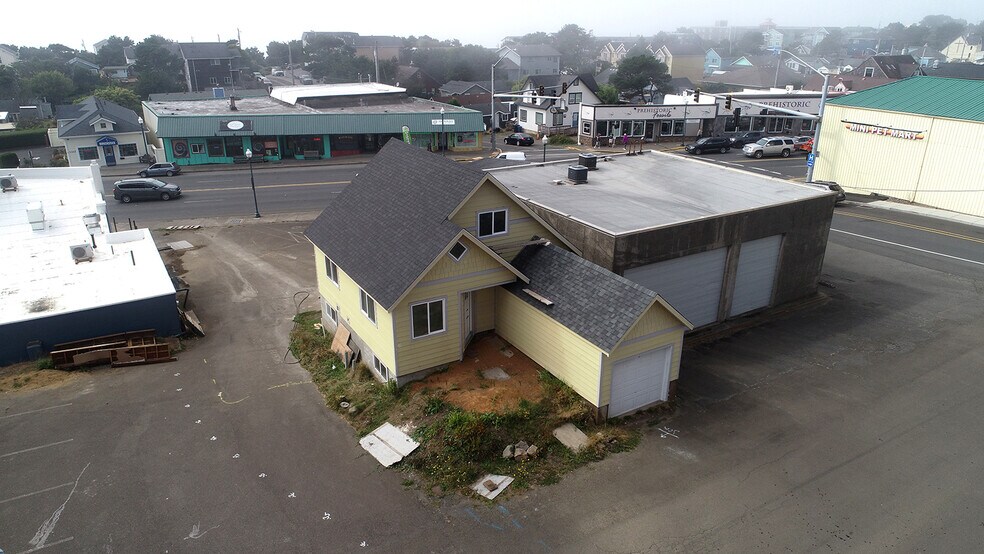 More Photos Of 1333 NE Keel Ave, Lincoln City Specialty For Sale