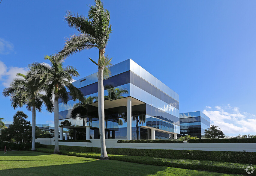 Primary Photo Of 4800 N Federal Hwy, Boca Raton Medical For Sale