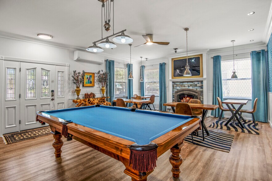 More Photos Of 303 W Juniper Ave, Flagstaff Hospitality For Sale