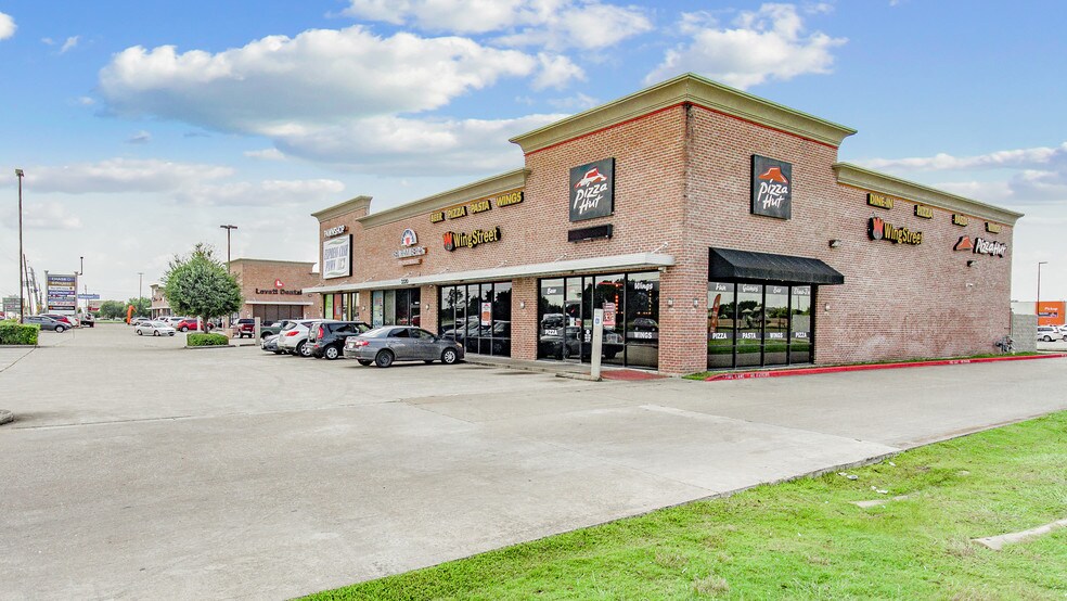 3320 3418 S Hwy 6 Houston TX 77082 For Lease Cityfeet 3320-3418-s-hwy-6-houston-tx-77082-for-lease-cityfeet