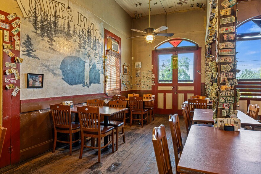 More Photos Of 30048 Yosemite Blvd, La Grange Bar For Sale