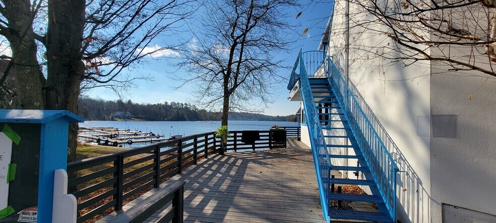 More Photos Of 13 Horseshoe Lake Rd, Kauneonga Lake Restaurant For Sale