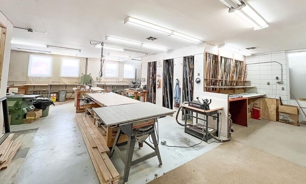 More Photos Of 9934 100 Av, Grande Prairie General Retail For Sale