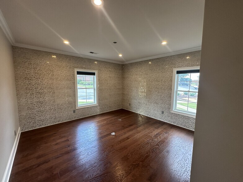 More Photos Of 136 Milestone Way, Greenville Loft Creative Space For Lease