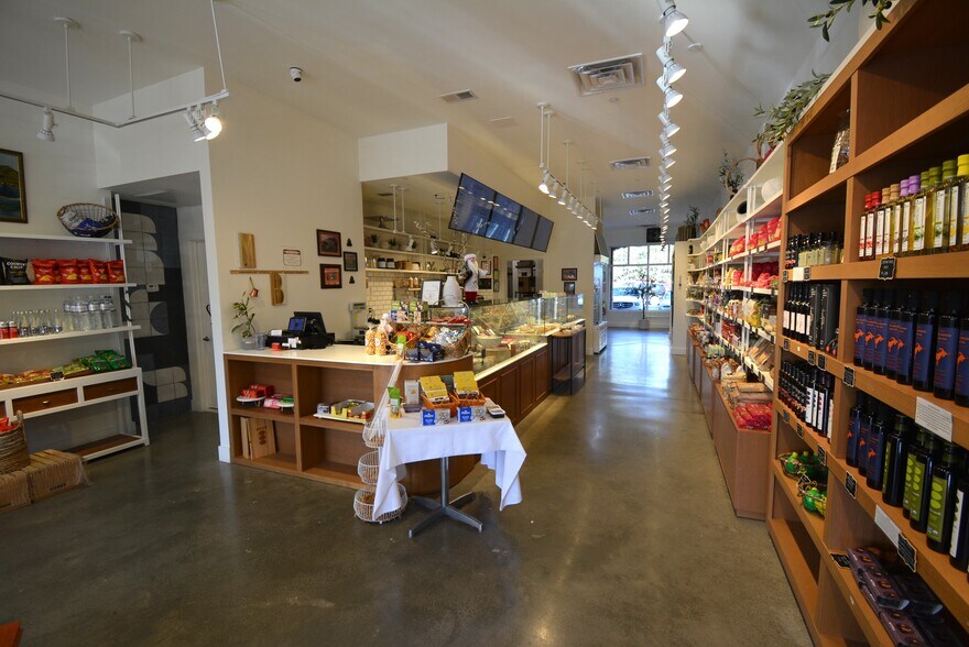 More Photos Of 430 Bedford Rd, Armonk Storefront Retail Office For Lease
