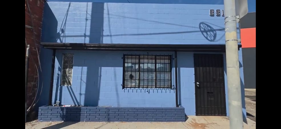 More Photos Of 8913 National Blvd, Los Angeles Manufacturing For Lease