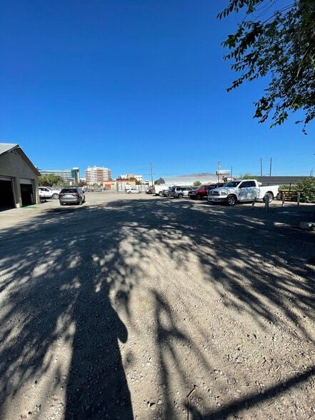 More Photos Of 1765 Lewis St, Reno Service For Lease