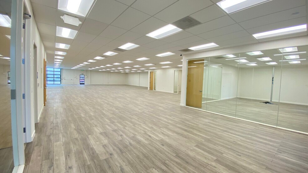 More Photos Of 755-757 N Pastoria Ave, Sunnyvale Research And Development For Lease