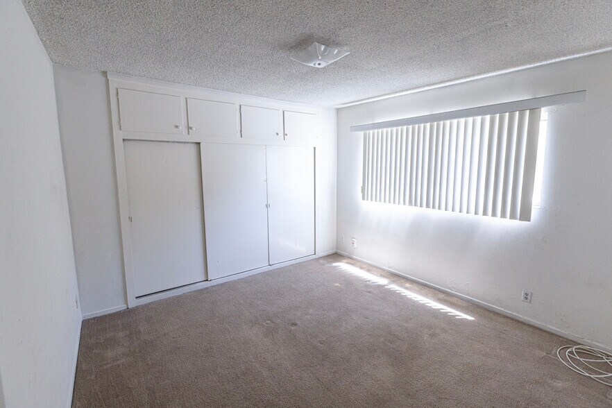 More Photos Of 14716 Magnolia Blvd, Sherman Oaks Apartments For Sale