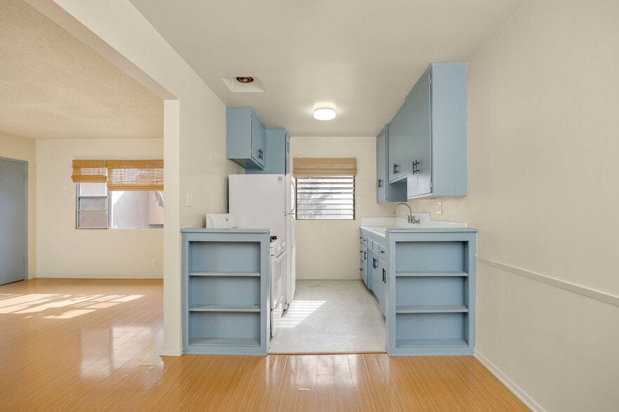 More Photos Of 3705 WESTWOOD BL, Los Angeles Apartments For Sale