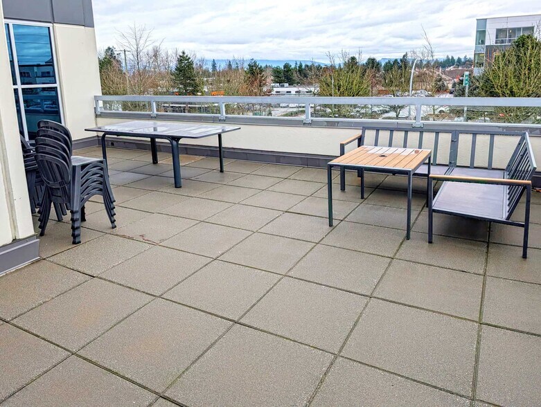 More Photos Of 9525 201st St, Langley Office For Lease