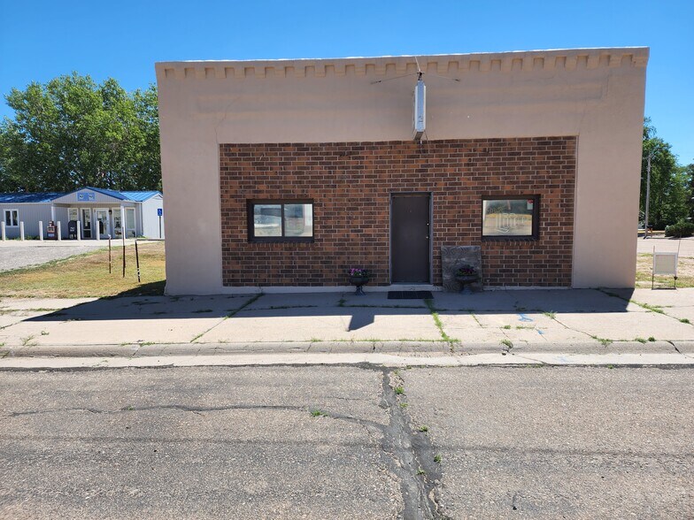 More Photos Of 121 S Perkins Ave, Madrid Restaurant For Sale