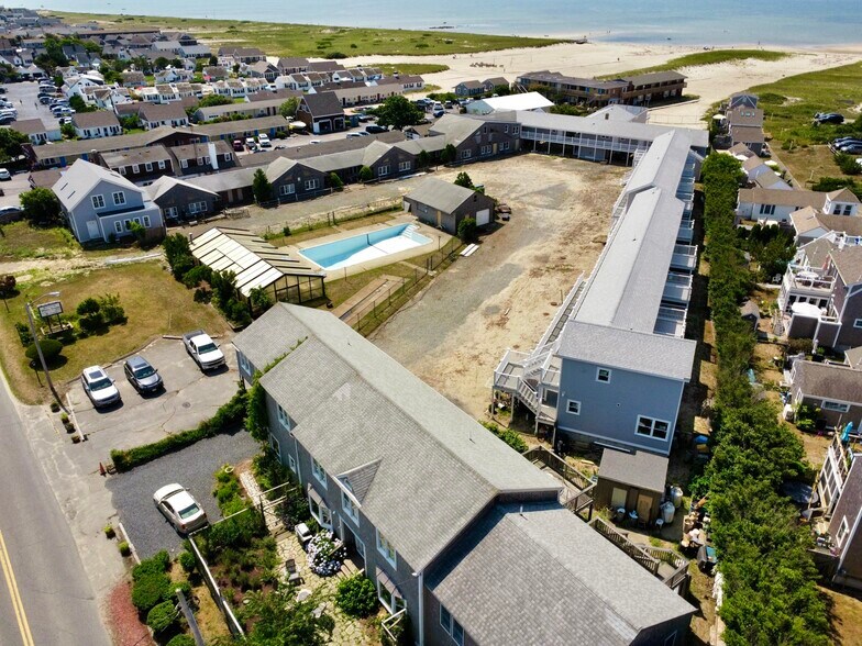 More Photos Of 706 Shore Rd, North Truro Apartments For Sale