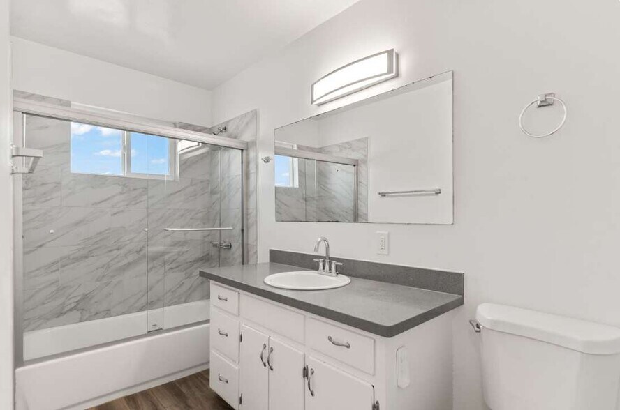 More Photos Of 256 La Pala Dr, San Jose Apartments For Sale